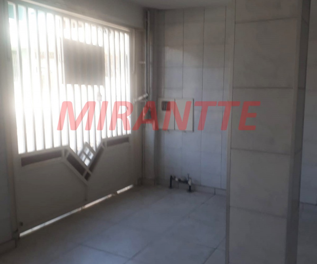 Sobrado de 186m² com 3 quartos em Jardim Adriana