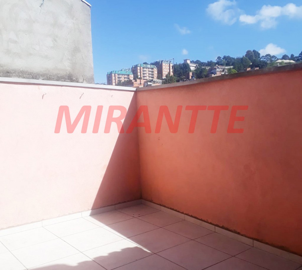 Sobrado de 186m² com 3 quartos em Jardim Adriana