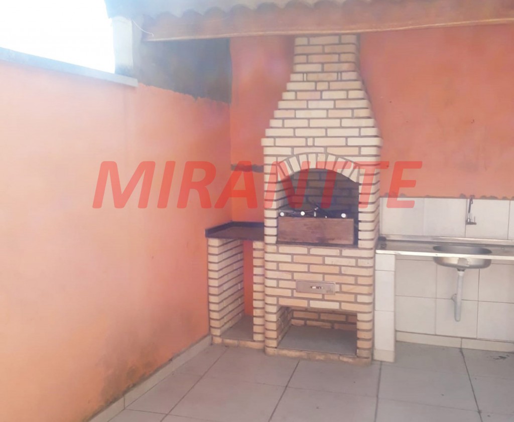 Sobrado de 186m² com 3 quartos em Jardim Adriana