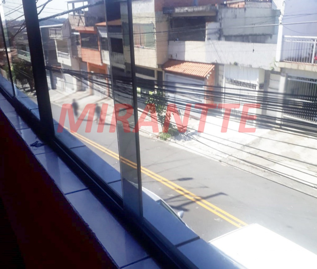 Sobrado de 186m² com 3 quartos em Jardim Adriana