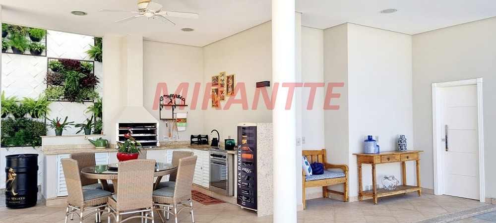 Sobrado de 600m² com 4 quartos em Marambaia