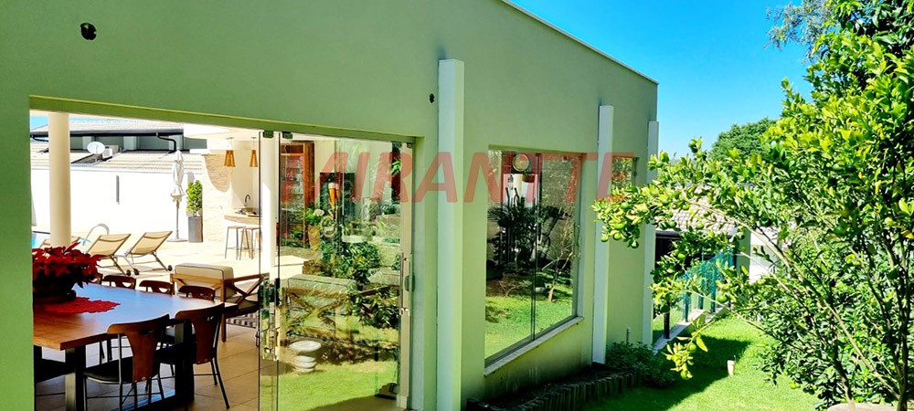 Sobrado de 600m² com 4 quartos em Marambaia