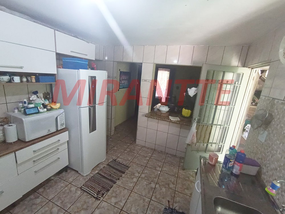Casa terrea de 200m² com 3 quartos em Picanço