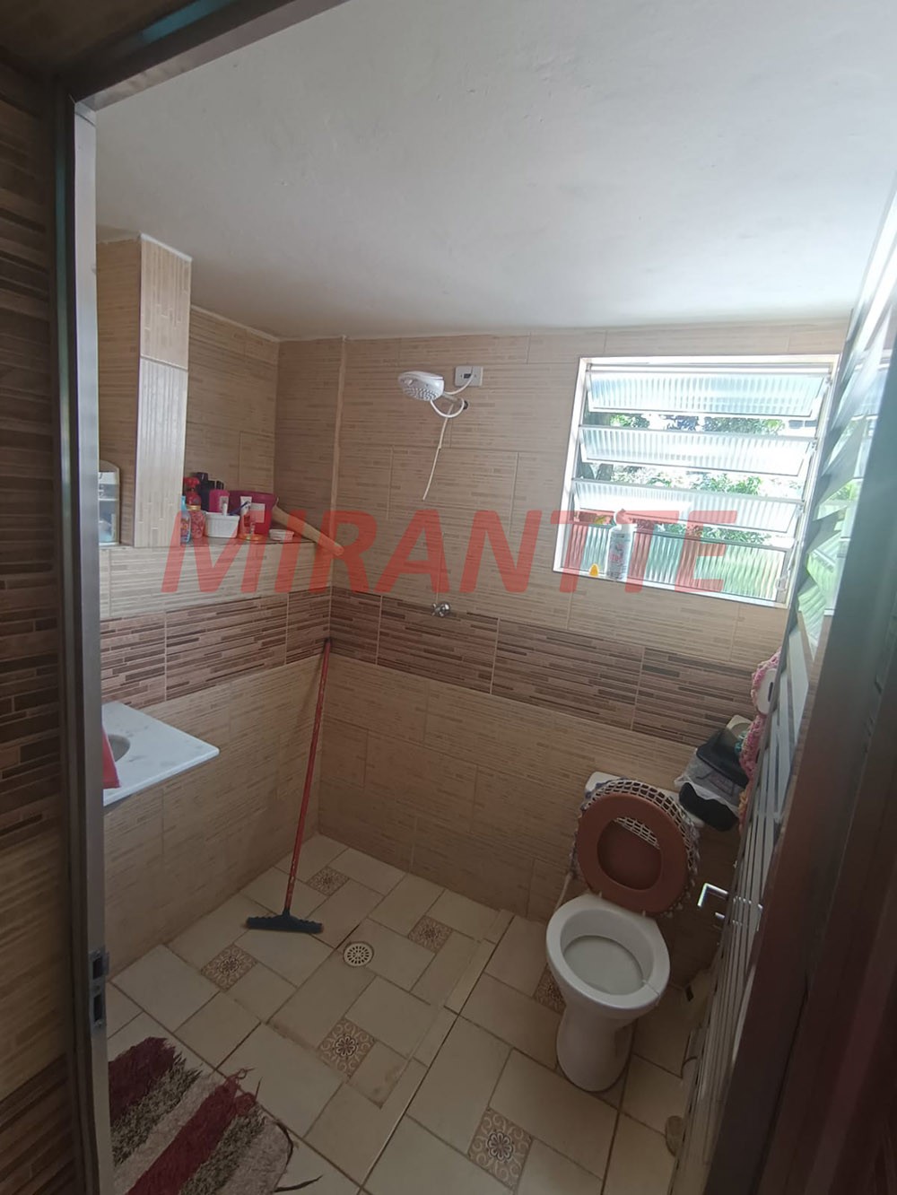 Casa terrea de 200m² com 3 quartos em Picanço