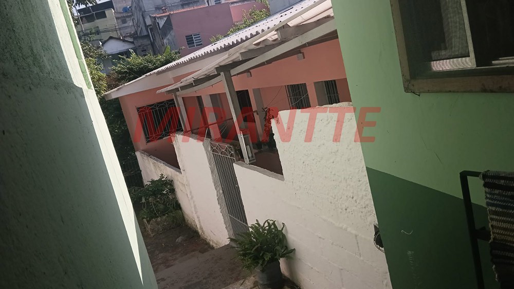Casa terrea de 200m² com 3 quartos em Picanço