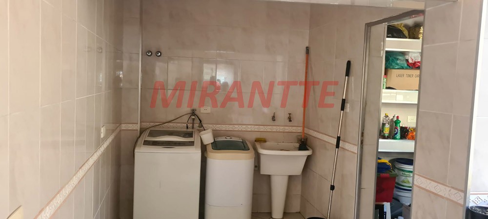 Sobrado de 149m² com 2 quartos em Vila Mazzei