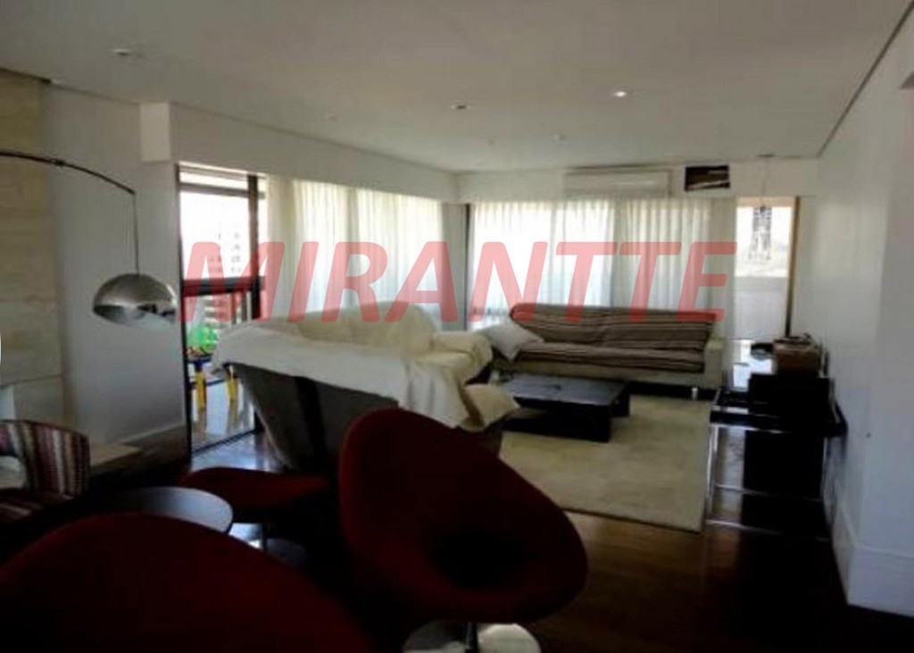 Apartamento de 240m² com 4 quartos em Perdizes