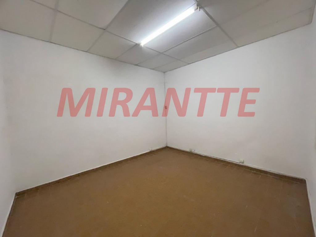 Comercial de 110m² com 3 quartos em Água Fria