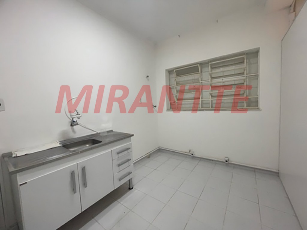 Comercial de 110m² com 3 quartos em Água Fria