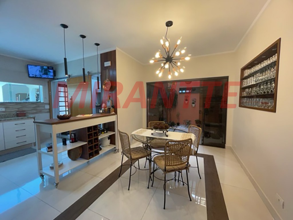 Sobrado de 422m² com 3 quartos em Tremembe