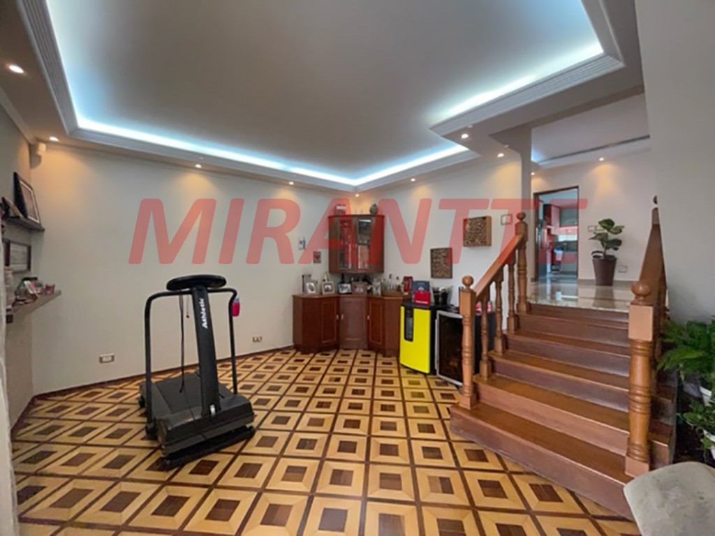 Sobrado de 422m² com 3 quartos em Tremembe