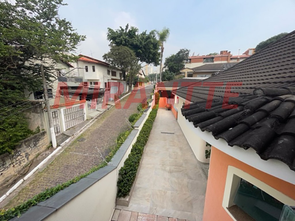 Sobrado de 422m² com 3 quartos em Tremembe