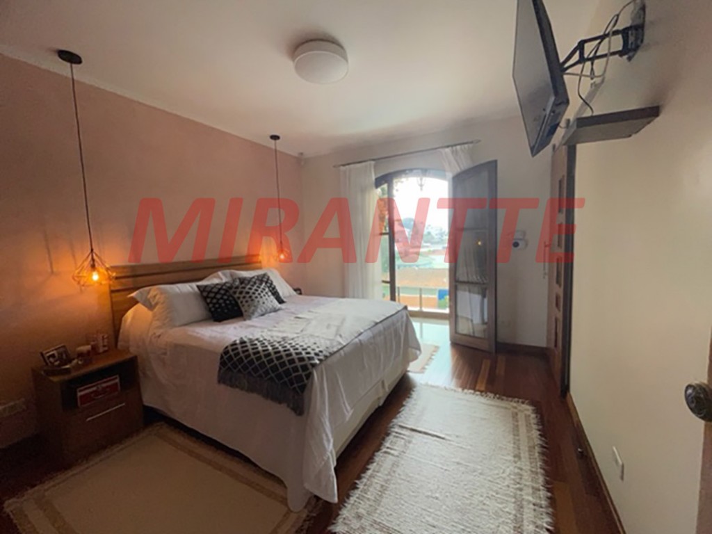 Sobrado de 422m² com 3 quartos em Tremembe