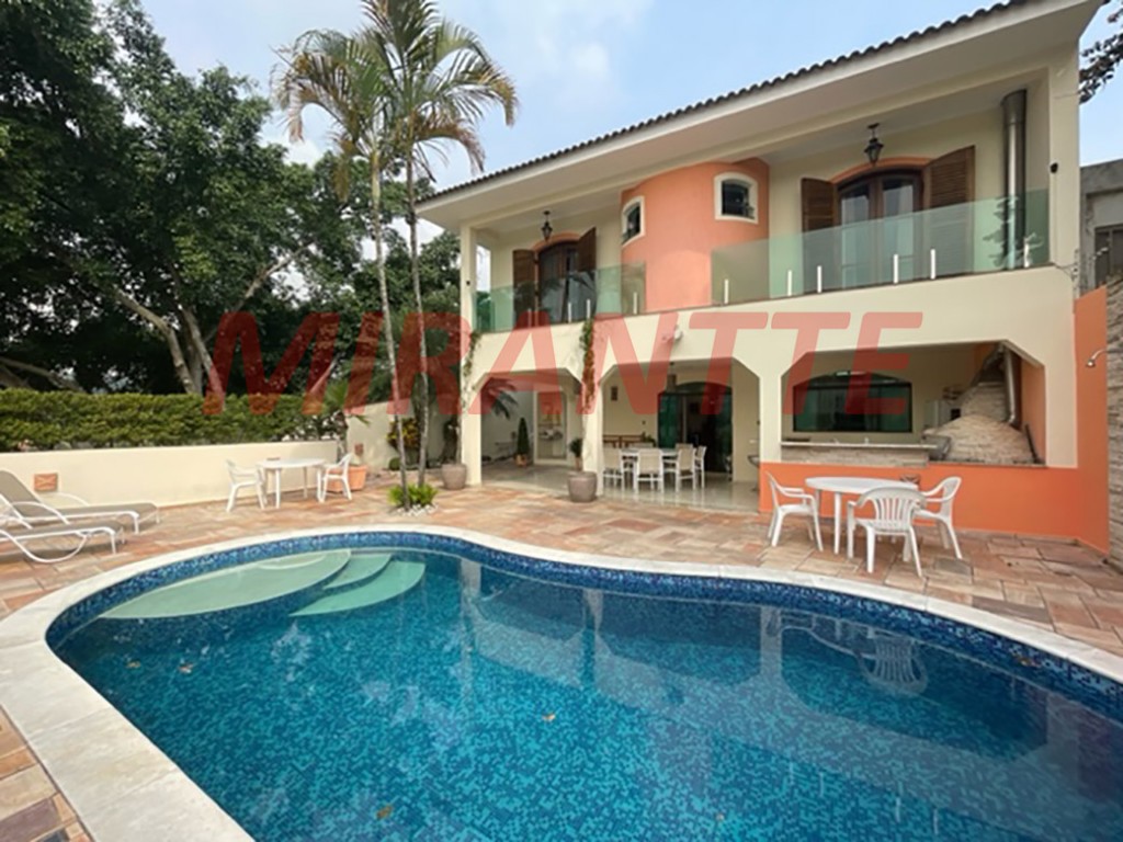 Sobrado de 422m² com 3 quartos em Tremembe