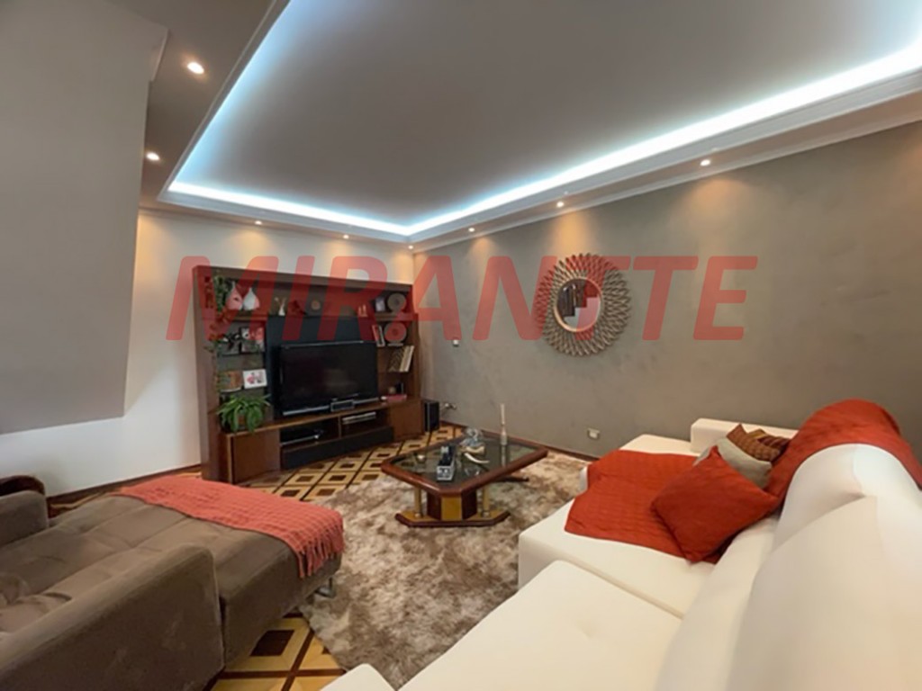 Sobrado de 422m² com 3 quartos em Tremembe