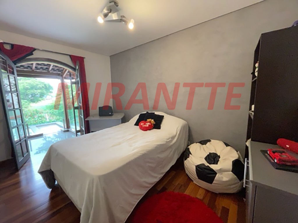 Sobrado de 422m² com 3 quartos em Tremembe