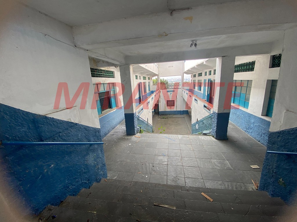 Outros de 3.053m² em Casa Verde