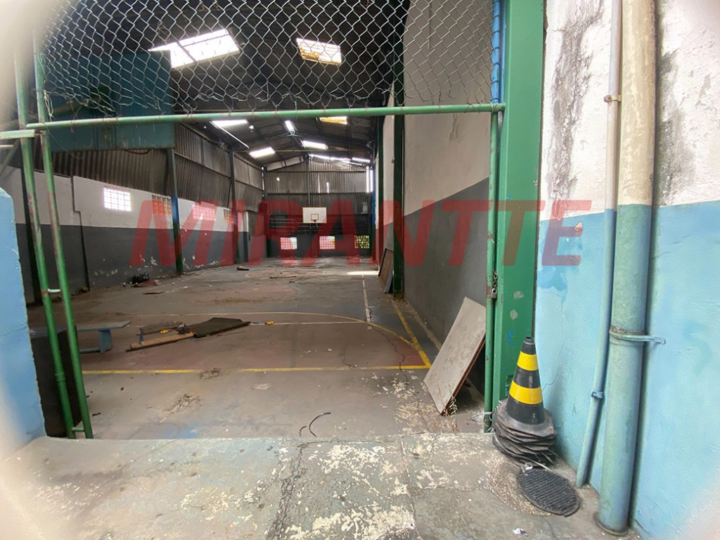 Outros de 3.053m² em Casa Verde