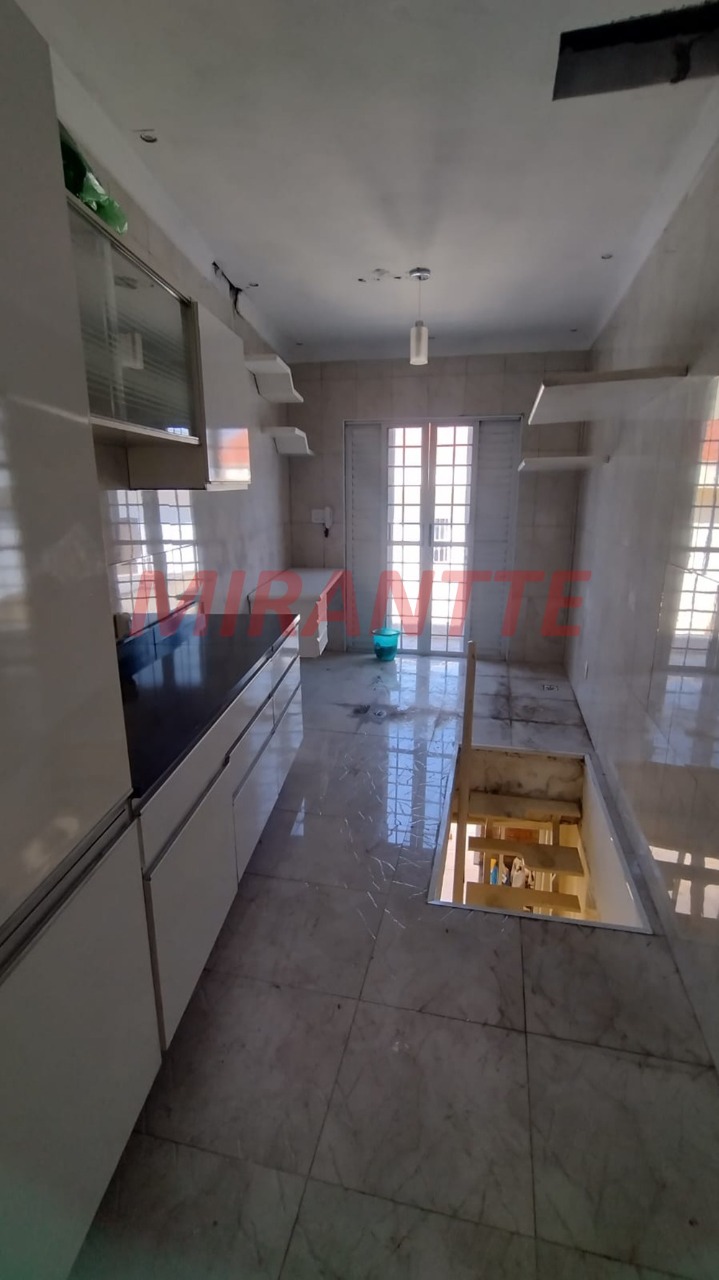 Sobrado de 156m² com 3 quartos em Vila Palmeira
