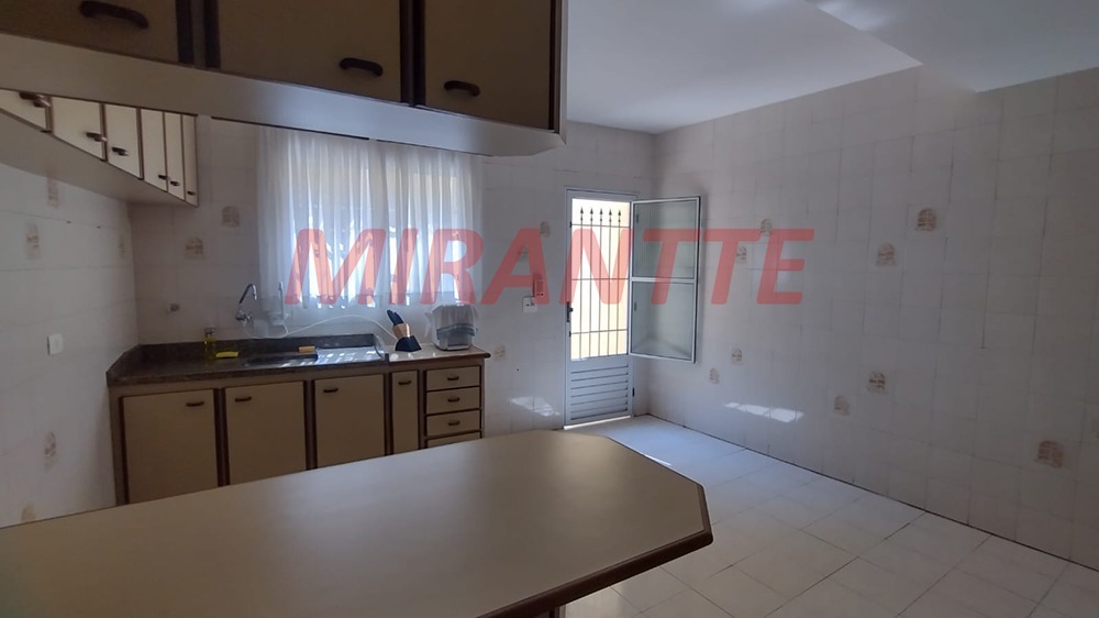 Sobrado de 156m² com 3 quartos em Vila Palmeira