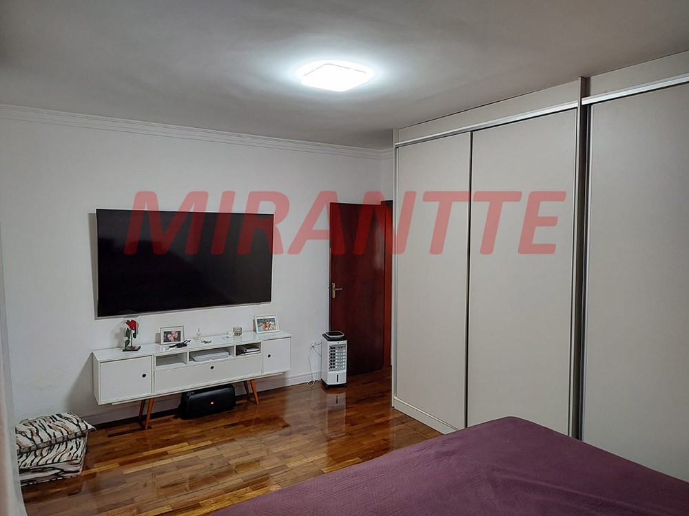 Sobrado de 237m² com 3 quartos em Tucuruvi