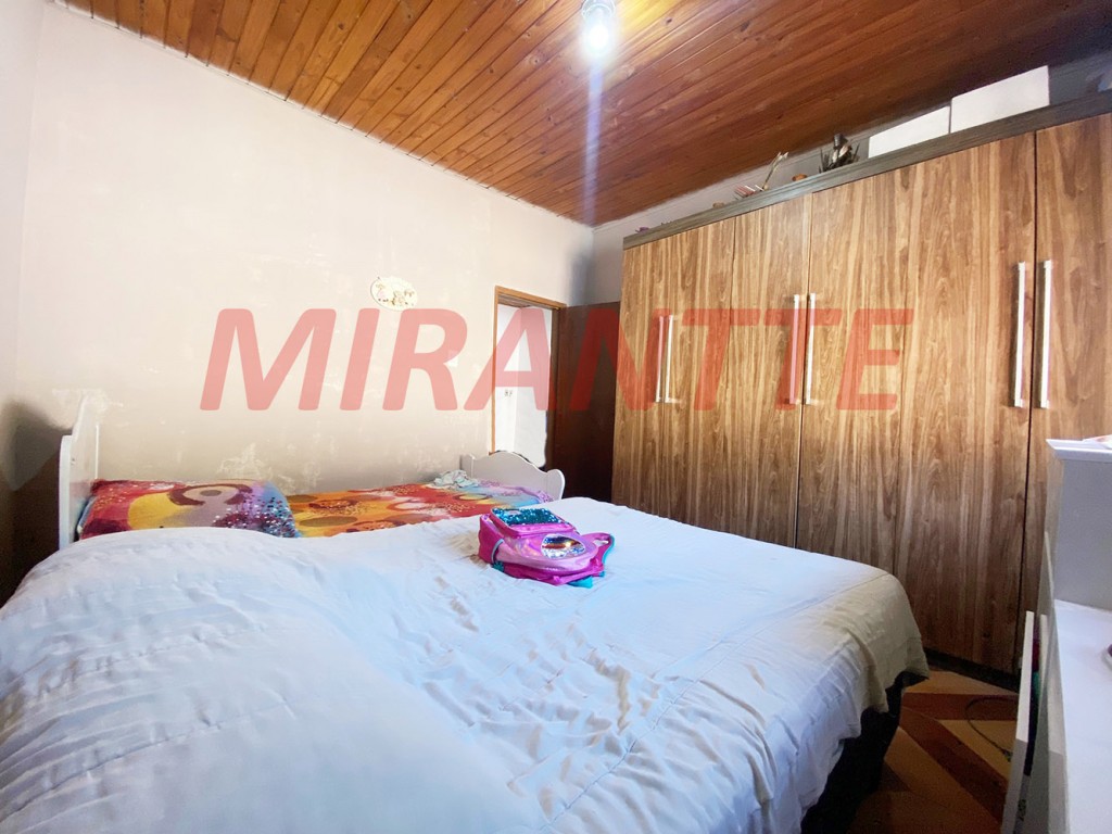 Casa terrea de 156m² com 4 quartos em Vila Nova Galvão