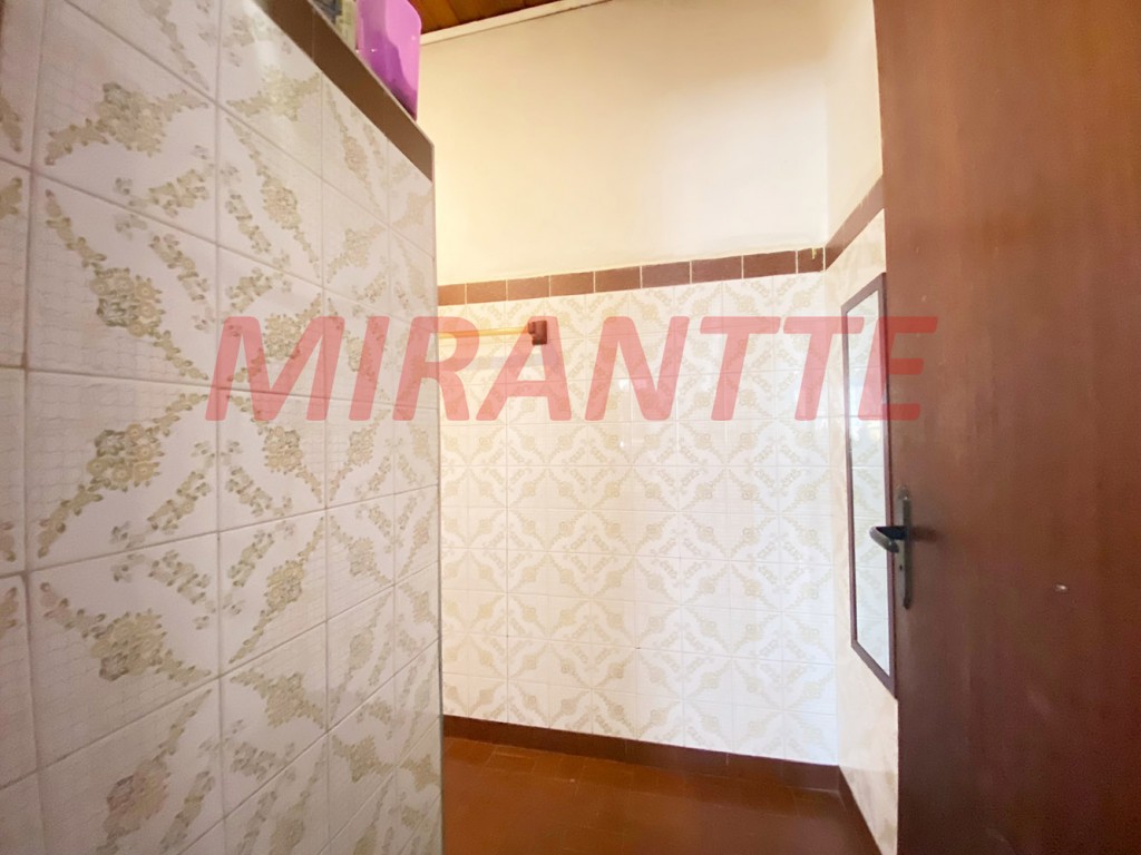 Casa terrea de 156m² com 4 quartos em Vila Nova Galvão
