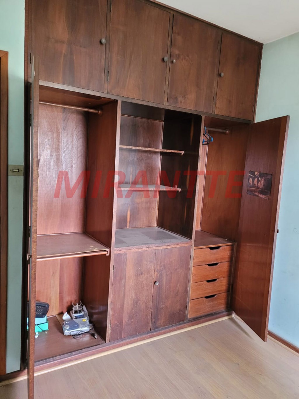 Sobrado de 228m² com 3 quartos em Jaraguá
