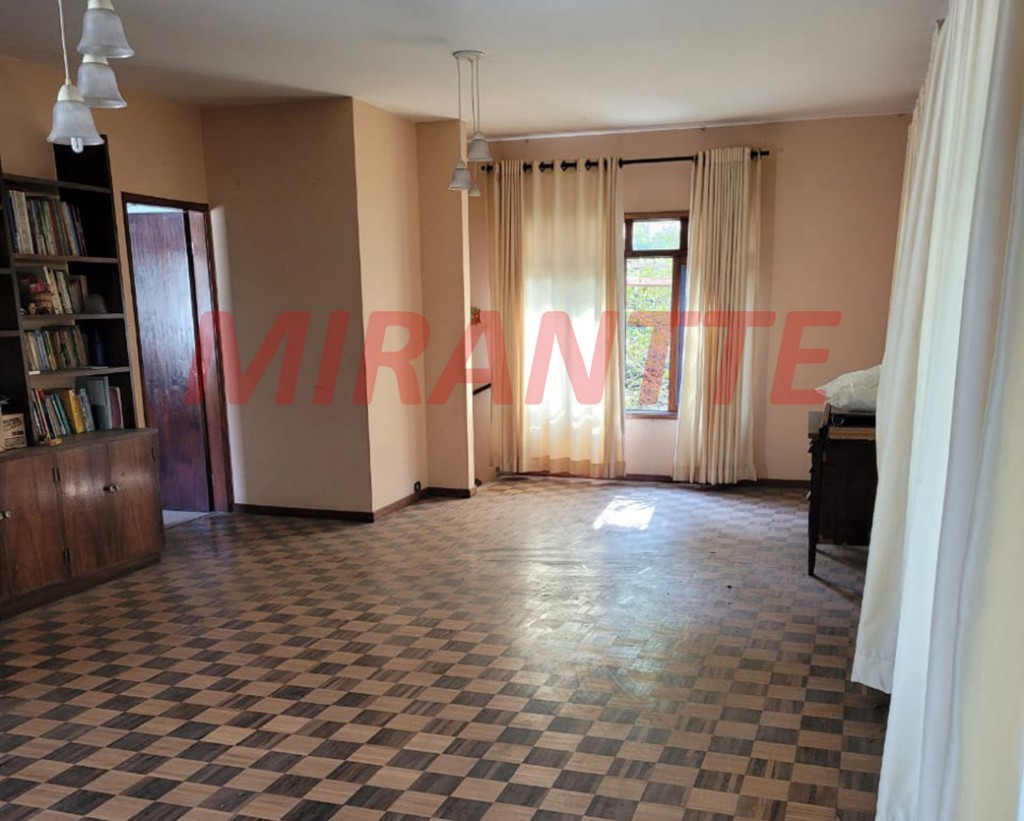 Sobrado de 228m² com 3 quartos em Jaraguá