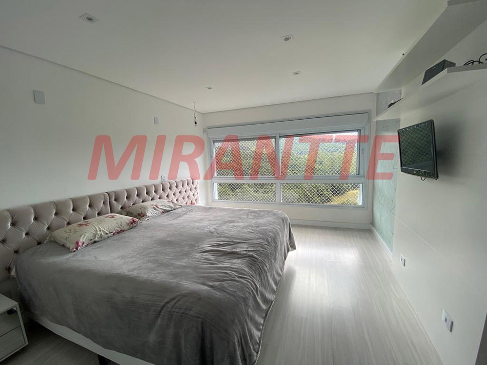Sobrado de 350m² com 3 quartos em Serra da Cantareira