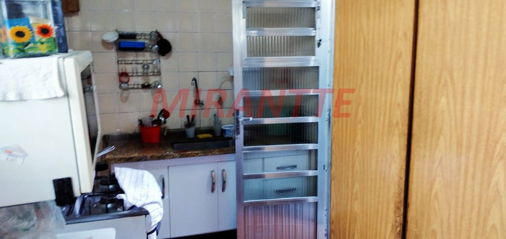 Sobrado de 162m² com 3 quartos em Santa Teresinha