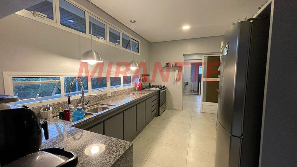 Apartamento de 300m² com 4 quartos em Vila Suzana