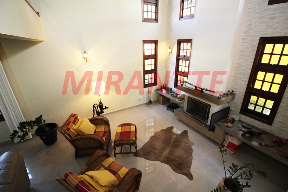 Casa terrea de 680m² com 4 quartos em Vila Harmonia