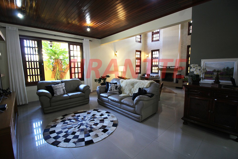 Casa terrea de 680m² com 4 quartos em Vila Harmonia