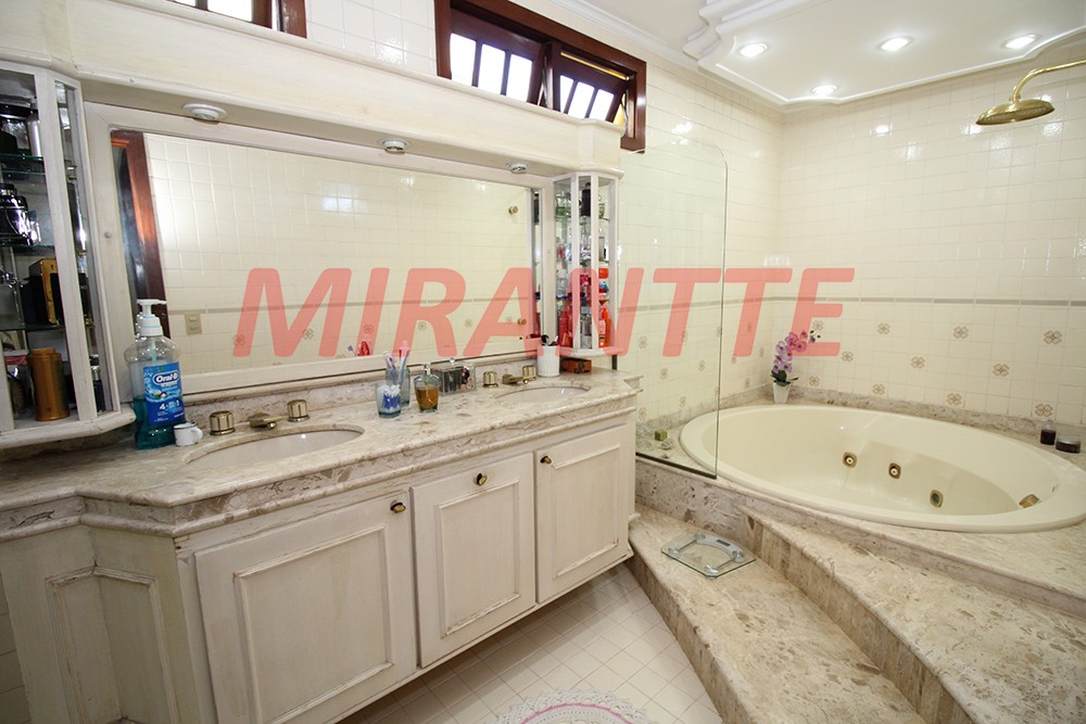 Casa terrea de 680m² com 4 quartos em Vila Harmonia