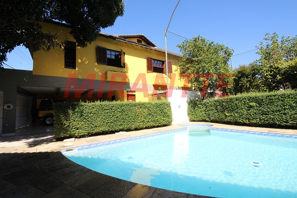 Casa terrea de 680m² com 4 quartos em Vila Harmonia