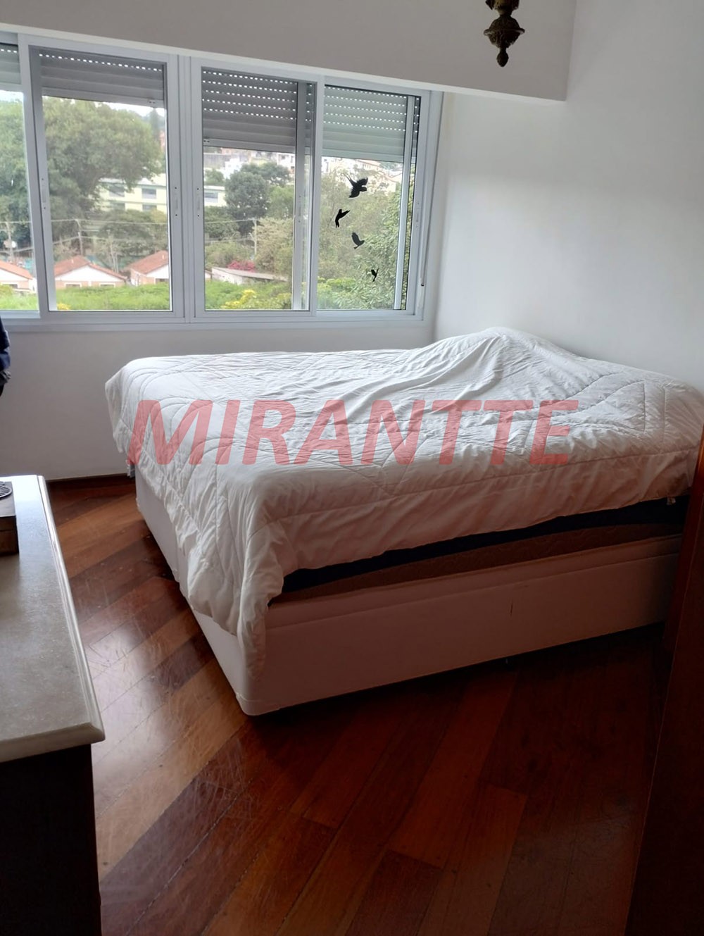 Sobrado de 210m² com 3 quartos em Horto Florestal