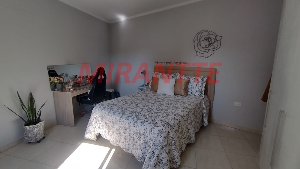 Sobrado de 250m² com 3 quartos em Vila Dionisia