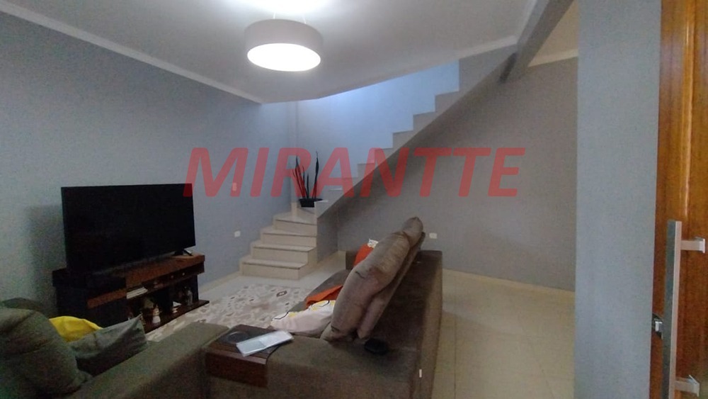 Sobrado de 250m² com 3 quartos em Vila Dionisia