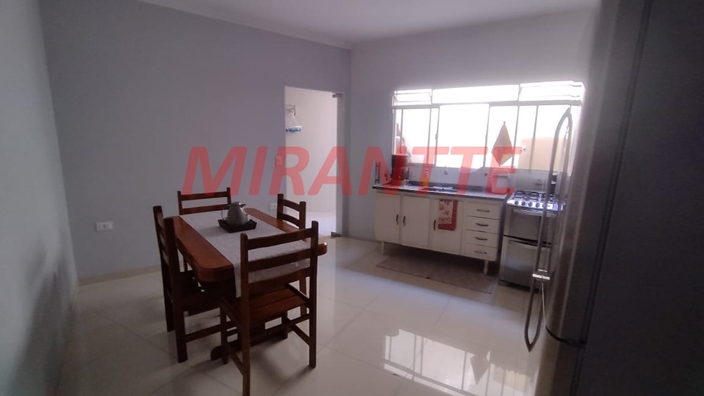 Sobrado de 250m² com 3 quartos em Vila Dionisia