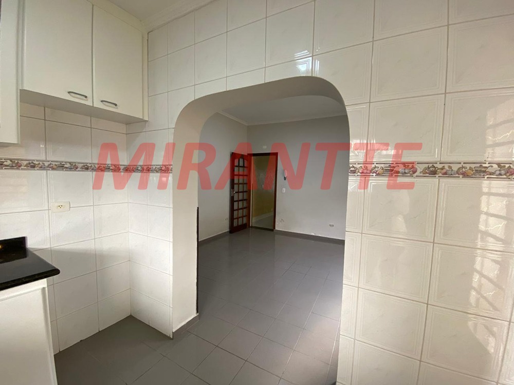 Sobrado de 250m² com 3 quartos em Jardim Bibi