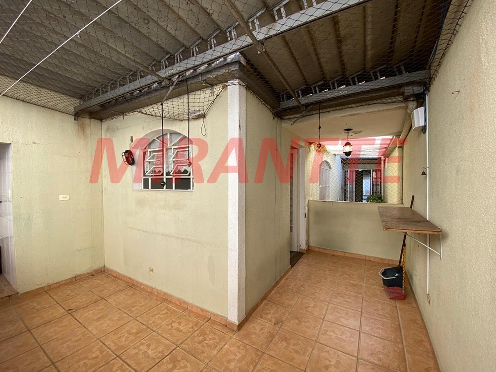 Sobrado de 250m² com 3 quartos em Jardim Bibi