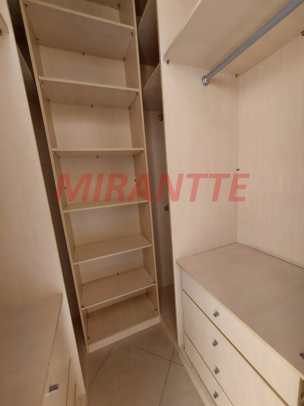 Apartamento de 92m² com 3 quartos em Santa Terezinha