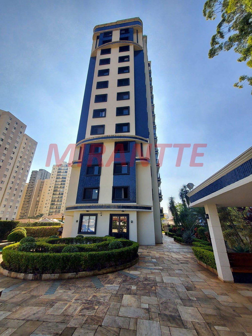 Apartamento de 92m² com 3 quartos em Santa Terezinha