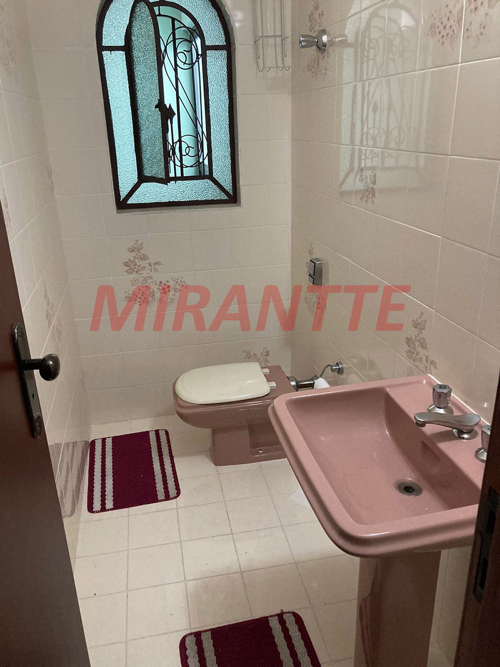 Sobrado de 216m² com 3 quartos em Imirim