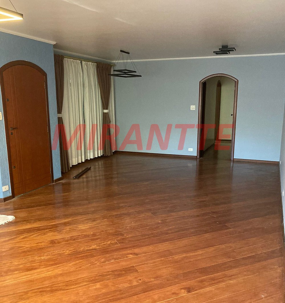 Sobrado de 216m² com 3 quartos em Imirim