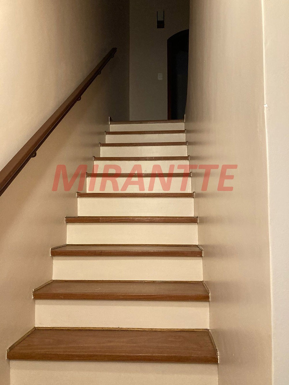 Sobrado de 216m² com 3 quartos em Imirim