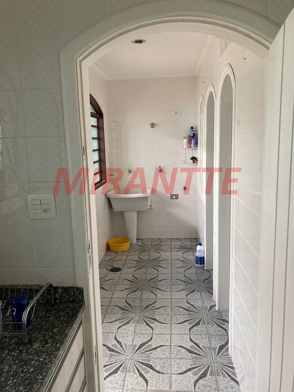 Sobrado de 216m² com 3 quartos em Imirim