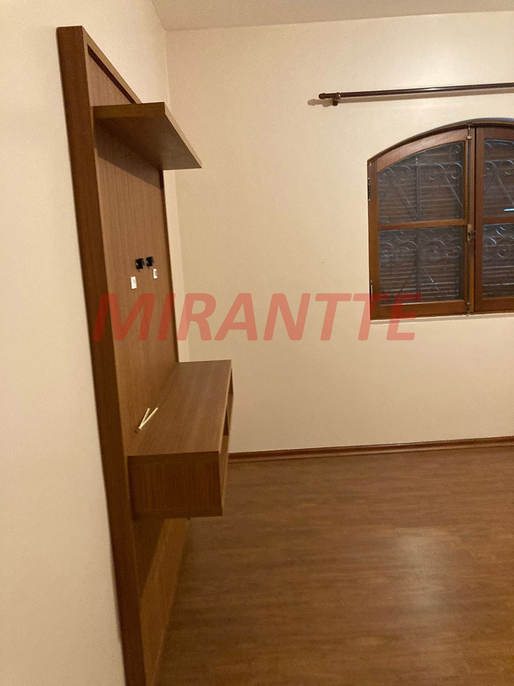 Sobrado de 216m² com 3 quartos em Imirim