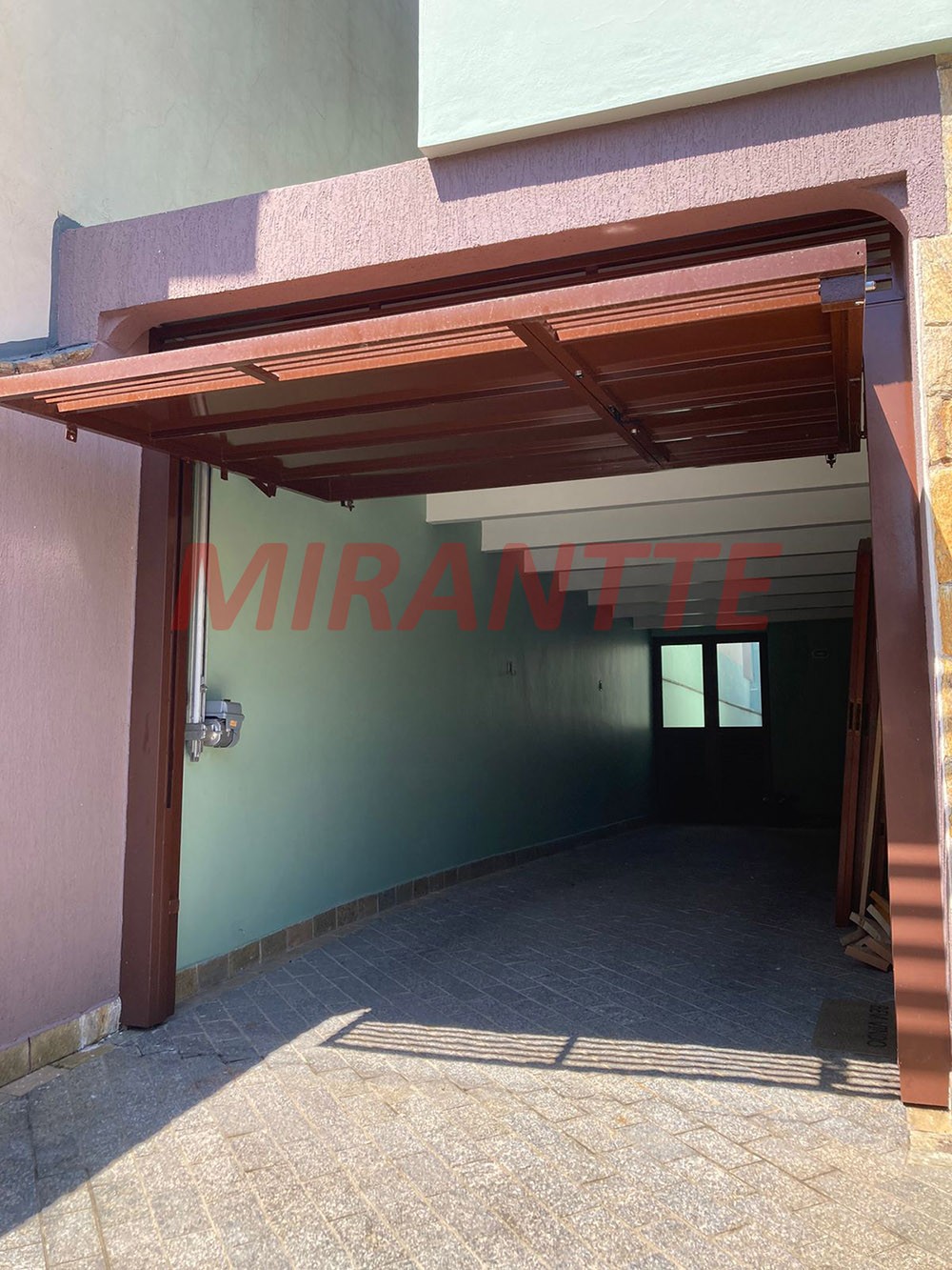 Sobrado de 216m² com 3 quartos em Imirim